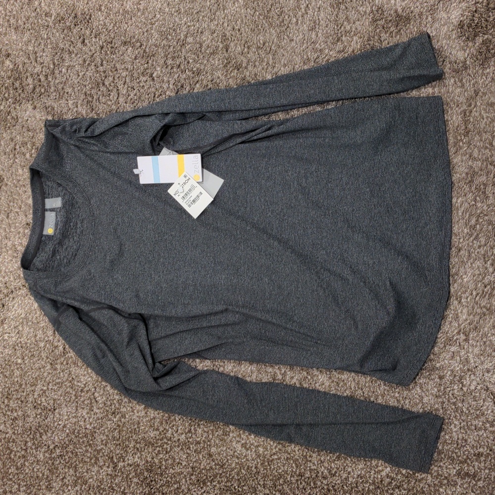 Zella long sleeve active wear shirt